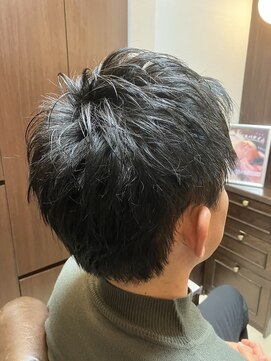 バーバーリング メソッド(BARBERING METHOD) 左7:3で立ち上げショート