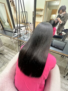 ラヴィエ(RAVIE) 【半田・髪質改善】縮毛矯正/トリートメント/マンツーマン