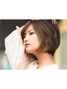 "頼れるStaff×居心地の良い空間"で叶える,圧倒的におしゃれな"トレンド小顔ショート"