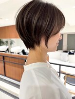 ネイロ バイ ジルブラン 葛西(NeiRo by JIL BLAN)&nbsp;葛西ハイライト白髪ぼかしショートボブ小顔カットレイヤーカット