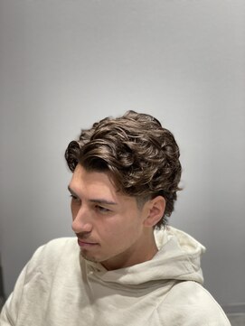 グルーマーズトウキョウ 渋谷店(GROOMER/S TOKYO) ラウルカール メンズパーマ メンズカット スペインカール