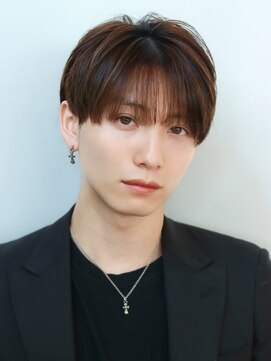 オーシャントーキョー サニー 原宿(OCEAN TOKYO Sunny) フェザーパーマセンターパートニュアンスパーマ韓国マッシュ黒髪