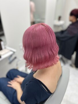 ワンズクロエ 原宿店(ONE's Chloe) くびれヘアアプリコットオレンジハイライトカラーブルーカラー
