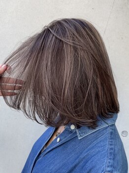 クレア 茅ヶ崎(CREA)の写真/《白髪を活かす洗練されたデザイン》白髪のお悩みは、ハイライトで可愛くカバー＊脱白髪染め◎[茅ヶ崎]