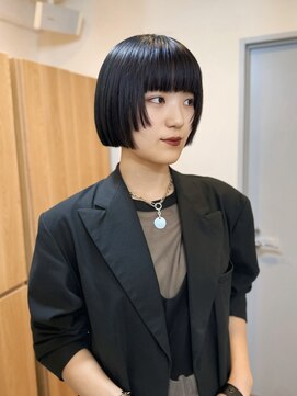 ダークアッシュ×似合わせカット×ミディアムレイヤーカット