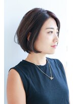 トップシェイプ(TOP SHAPE) コンパクトショートボブ×タイトシルエット耳かけ小顔見せ大人