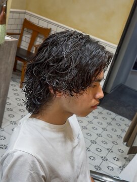 グルーマーズトウキョウ(GROOMER/S TOKYO) MEN’S HAIR/波巻きツイストスパイラル/ニュアンスウルフ/神保町