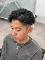 ルースト 心斎橋店(ROOST) 刈り上げセンターパート/波巻きツイストスパイラル/大阪