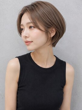 ガーディナ(Gardina) ショートカット ベージュ 髪質改善 顔周りレイヤー 20代