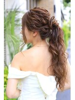 花嫁　ブライダル　ドレス　結婚式　パーティー　ポニーテール