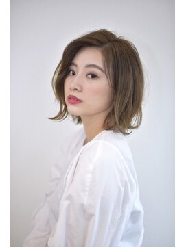 エミヲ 石川町(emiwo) emiwo名畑晃一 大人気ミルクティーブラウン☆外ハネボブ