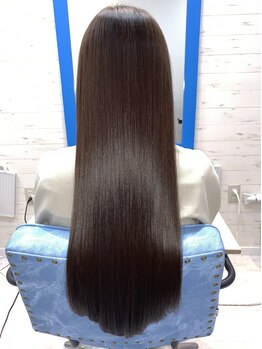 スローライフヘアーデザインアンドスパラウンジ(Slow life Hair design spa lounge)の写真/【コスメ縮毛矯正×髪質改善ミネコラ】しっかり癖をとりつつ、潤いと艶・柔らかさをプラス♪