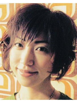 バニラファッジ(Vanilla fudge) クセ毛を生かしたナチュラルボブ