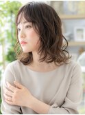 黒髪バレイヤージュ前下がりミディアムウルフc5大宮