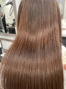 エスカーラ 表参道(THE ESCALA) @aidaman321 髪質改善/髪質改善縮毛矯正/髪質改善トリートメント