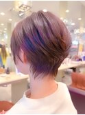 どの世代でも似合うラベンダーショートヘア