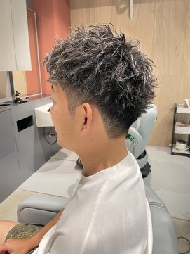 エメン(EMEN) ツイストスパイキー　担当土井