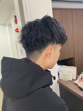 アイビー(ivy) 波巻きスパイラルメンズパーマ短髪刈り上げツーブロック10代20代