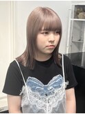 ミルクティー/ぱっつん前髪/ケアブリーチ/ぱつっとボブ