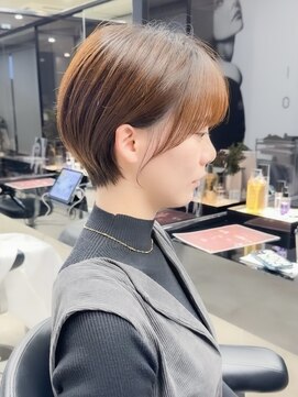 ハルキミナト ジャパン トウキョウ(HARUKI MINATO japan TOKYO) 20代30代40代50代/丸みショート/クビレ/前髪あり/表参道
