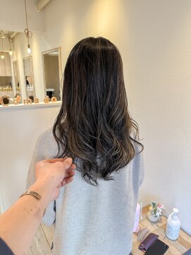 コマド(Comado) 明暗×グレージュハイライト