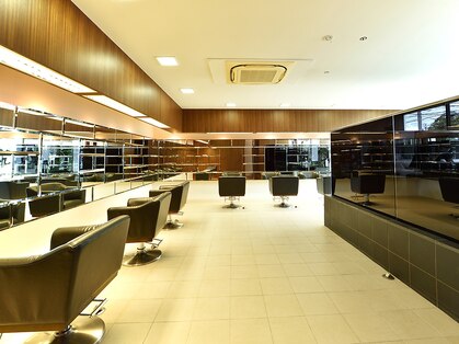 ウェーブインターナショナル 二の宮店(WAVE INTERNATIONAL)の写真