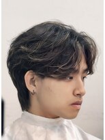 バース 梅田中崎町店(BIRTH)&nbsp;韓国へアカルマパーマワックスなしセンターパート黒髪ウルフ