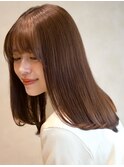 デジタルパーマ風レイヤーカット　ミディアム　ベージュ