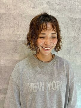 3と5(サントゴ) ウェーブボブ