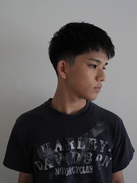 プールサイド(POOLSIDE) クロップ/ローフェード/ダウンバング/福岡ベリーショート