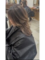 ノーム 横浜(NORM)&nbsp;ダブルカラーミルクティーベージュハイライトカラーハイトーン