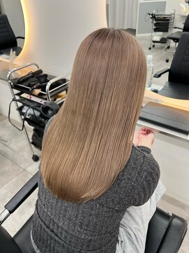【金沢】ブリーチ毛専用の美髪ケア × ハイトーン。