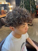 ビハインドザカーテン(BEHIND THE CURTAIN) プードルパーマ×波巻きパーマ×ツーブロックメンズヘア
