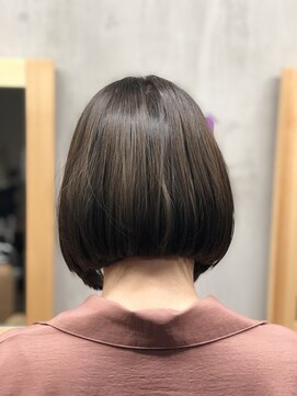 ヘアクリエイト フライ(hair create FLY) 切りっぱなしショートボブ