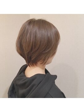 頭の形をきれいに見せてくれるメリハリショート L ケリー Salon Kerii のヘアカタログ ホットペッパービューティー