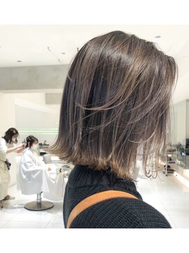 レイズ 立川(RAYS) 【RAYS/金本】切りっぱなしボブ・バレイヤージュ・グレージュ