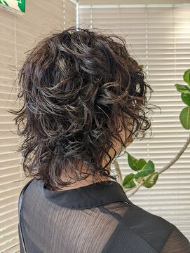 アース 三田南ウッディタウン店(HAIR&MAKE EARTH) 20代30代40代スパイラルパーマナチュラルアッシュベージュ