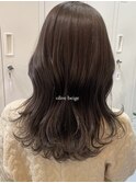 透明感オリーブカラー