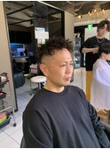 ツイストスパイラルパーマ　ツイストパーマ　フェードカット