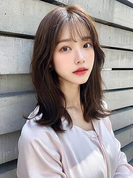 ダンケ(Danke) 前髪 レイヤーカット ウェットヘア オリーブベージュ 小顔 放出