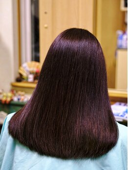 ヘアーディレクションアッシュの写真/微アルカリ性の薬剤のため、カラーの色と艶が長持ちします◎
