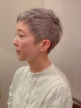 ヘアーサロンテン モトアザブ(hair salon Ten motoazabu) ハイブリーチ/ベリーショート