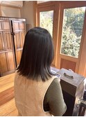 オリーブグレージュ