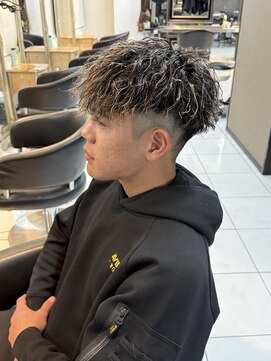 ラヴィット 横浜店(LUVIT) ツイストスパイラル バロックパーマ マッシュ メッシュ