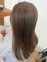 ポルム パプリカ(polum paprika)&nbsp;大人可愛い外ハネ艶カラーロングヘア10代20代30代40代