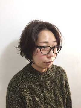 アンドイヴォルヴ(&Evolve) センターパートのショートヘア［&Evolve 荻窪］