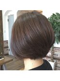 お手入れ簡単！ショートグラデーションボブ
