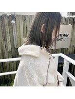 ミント(mint)&nbsp;赤み抑えるオリーブグレージュで透明感！