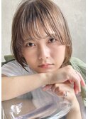 ナチュラルショートボブ×ハイライトカラー