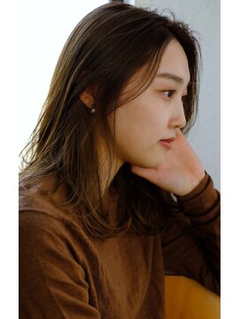 スリー スタンド(THREE STAND) 毛先ワンカール×レイヤーカット×小顔カット